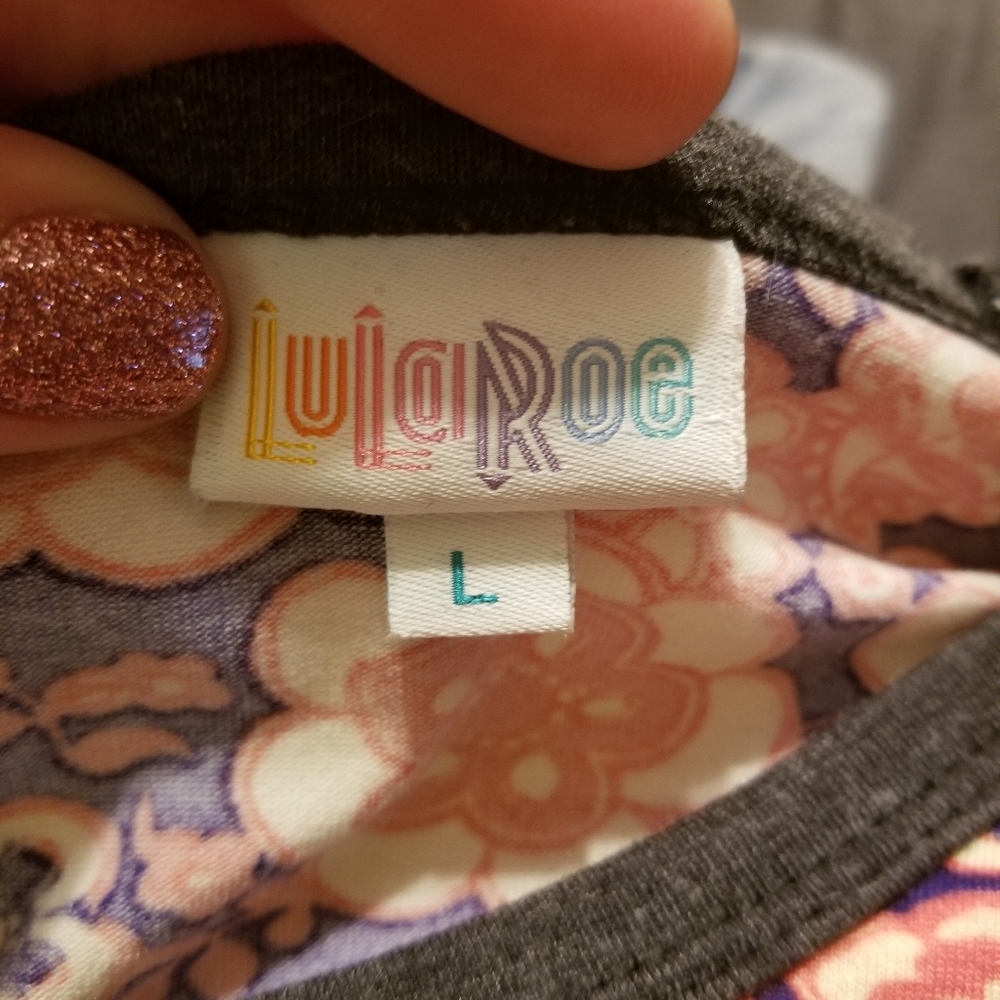Lularoe Randy Top - Picture 2 of 3